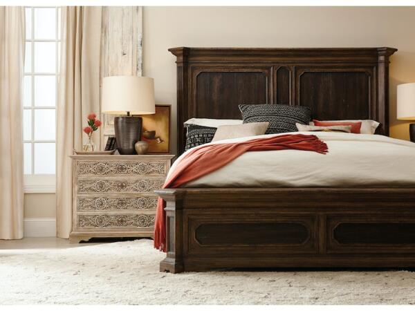 Woodcreek Queen Mansion Bed - Image 2