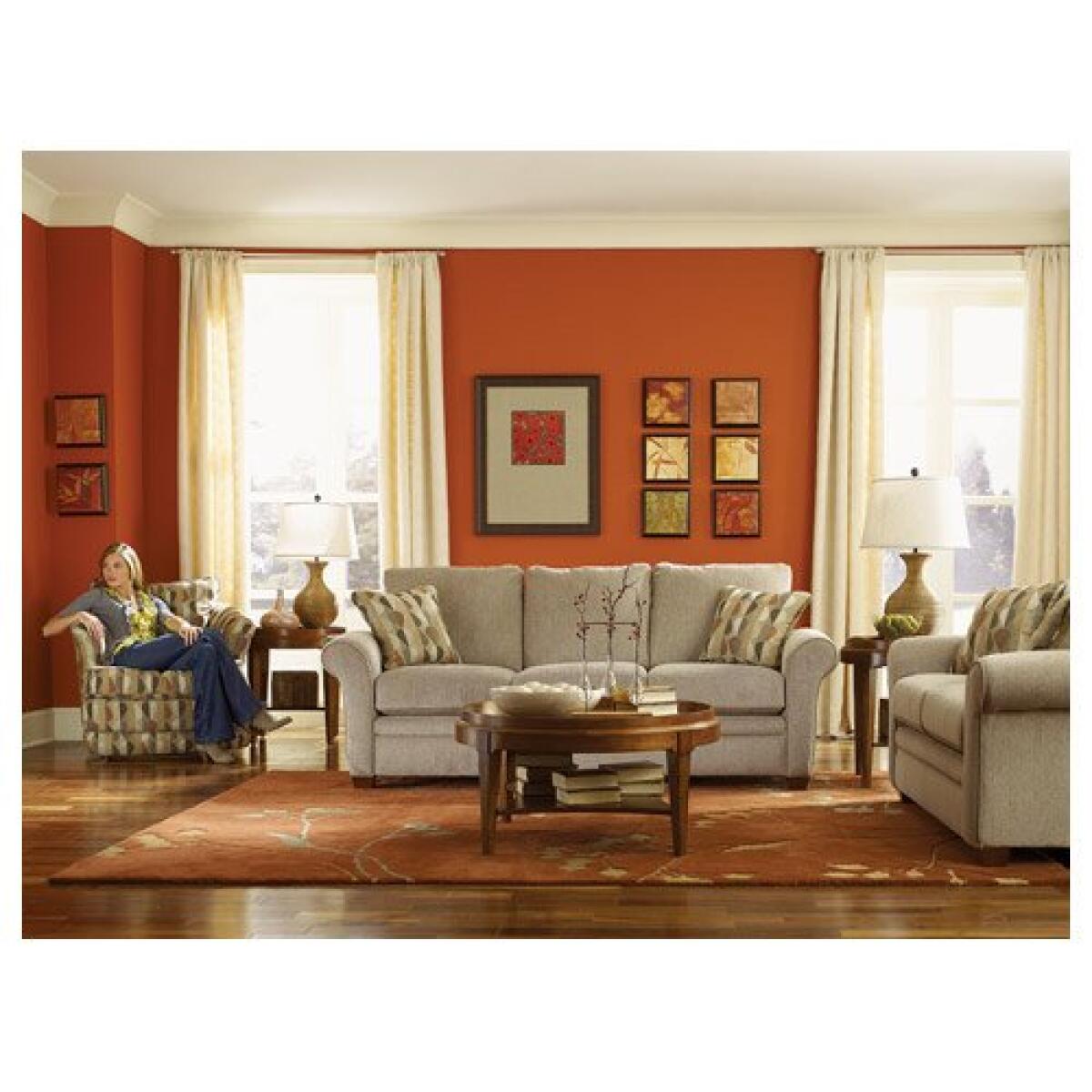 Natalie Sofa Sofas Customizable